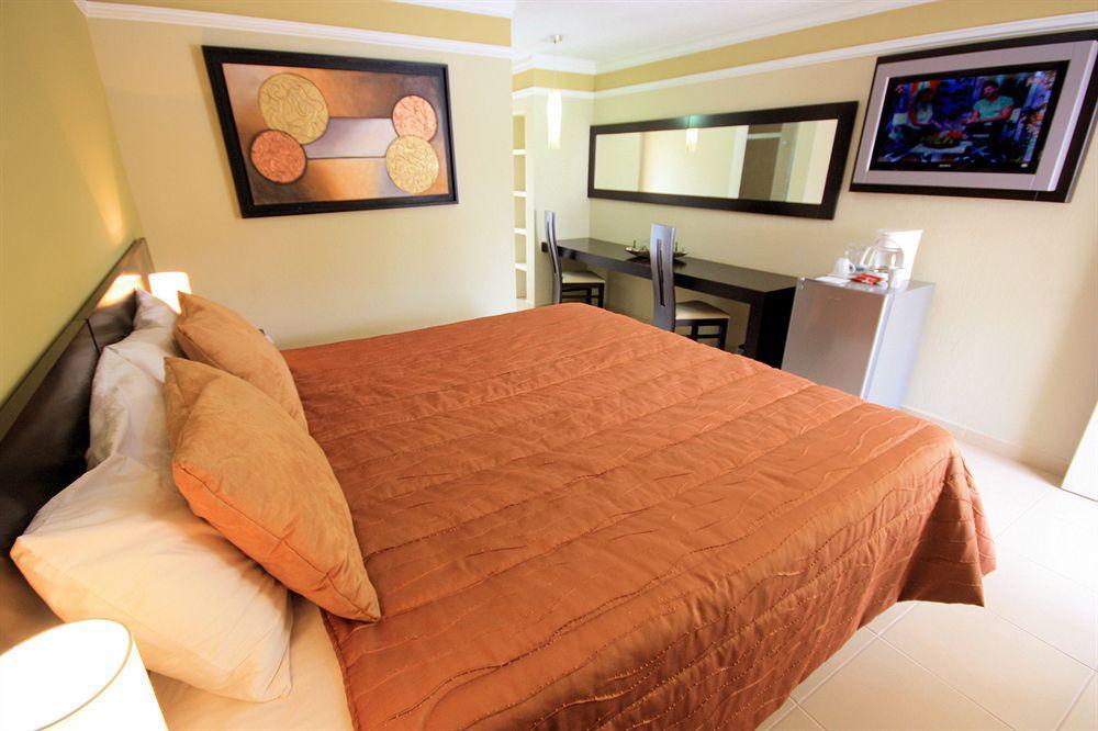 Hotel Gamma León de los Aldamas Extérieur photo