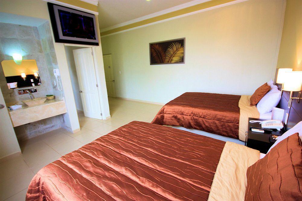 Hotel Gamma León de los Aldamas Extérieur photo