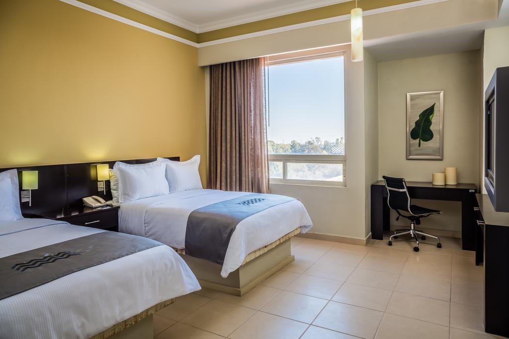 Hotel Gamma León de los Aldamas Extérieur photo
