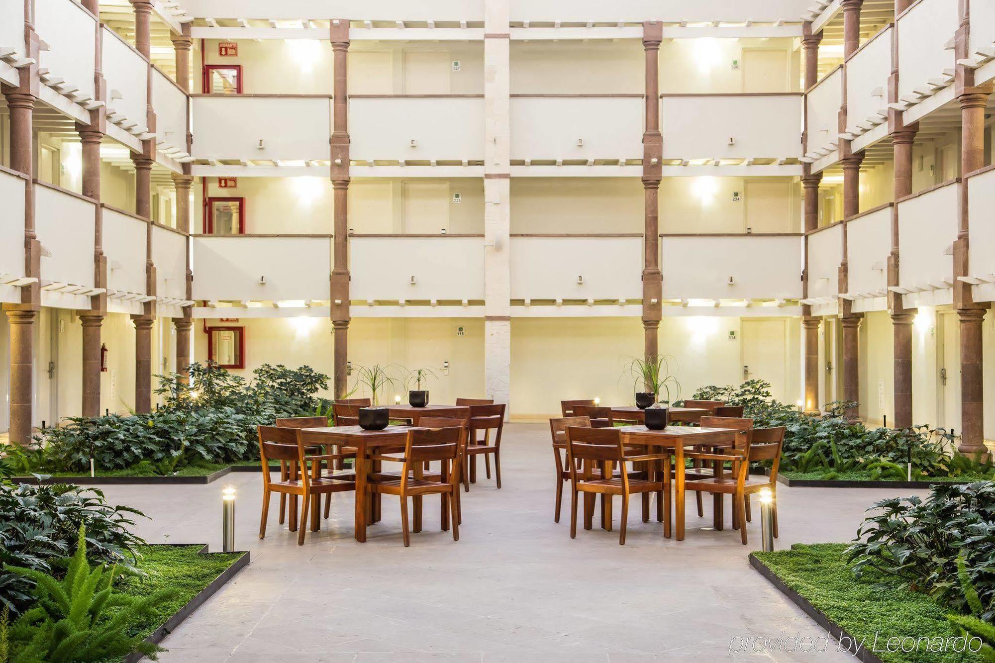 Hotel Gamma León de los Aldamas Extérieur photo