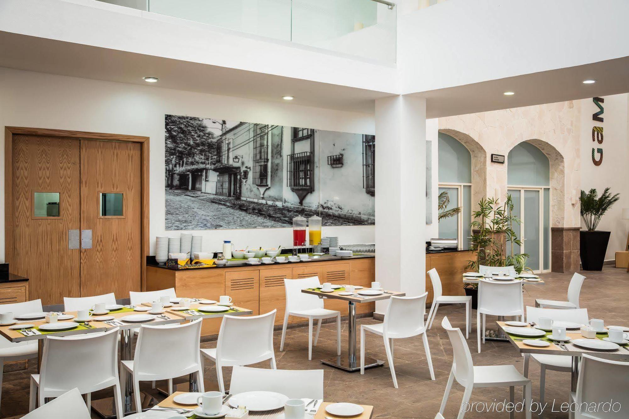 Hotel Gamma León de los Aldamas Extérieur photo