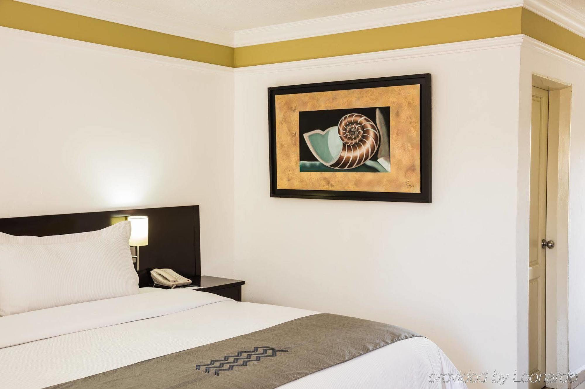 Hotel Gamma León de los Aldamas Extérieur photo